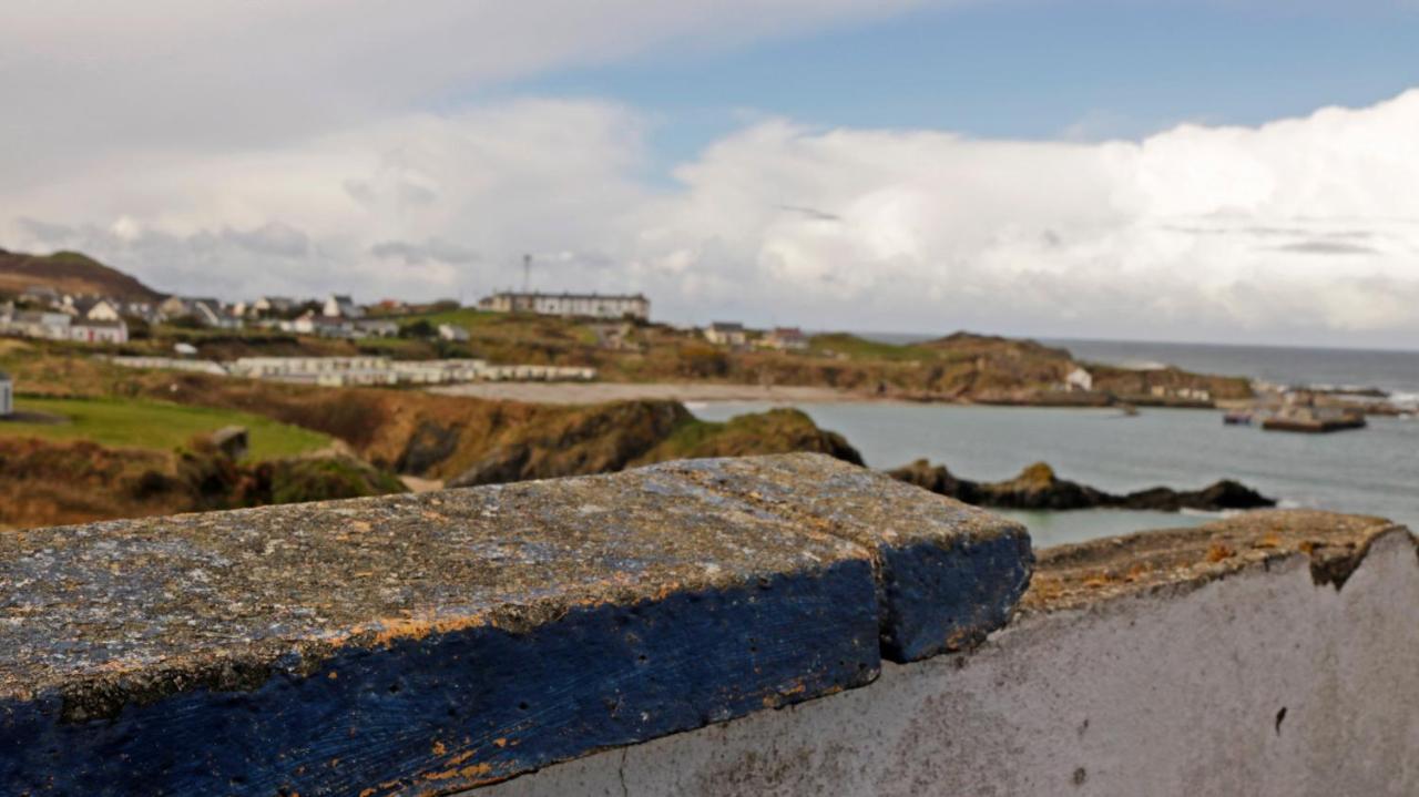 The Seaview Tavern Ballygorman Zewnętrze zdjęcie